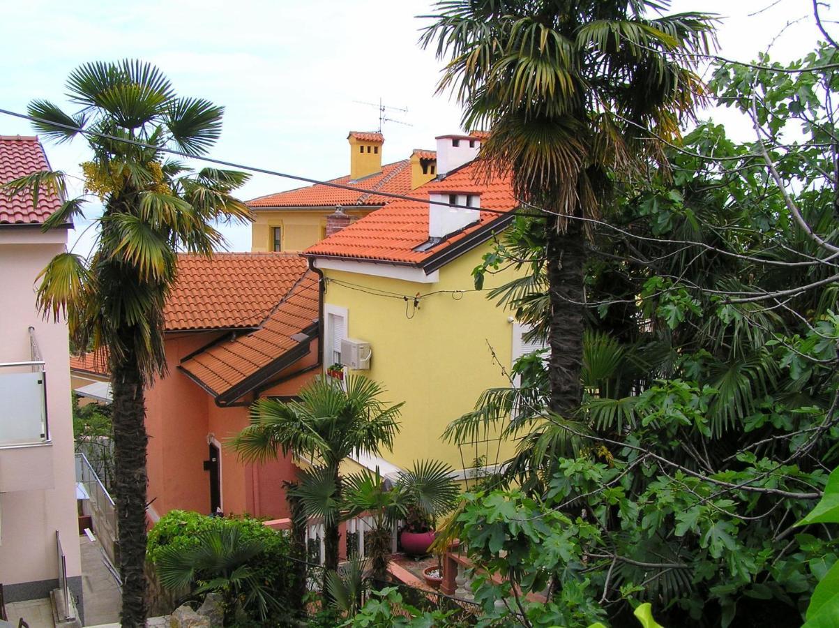 Apartment Bougainvilla Опатия Екстериор снимка